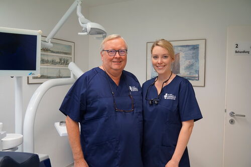 Zahnarzt Pinneberg - Dr. Julia Siebels und Dr. Peter Siebels